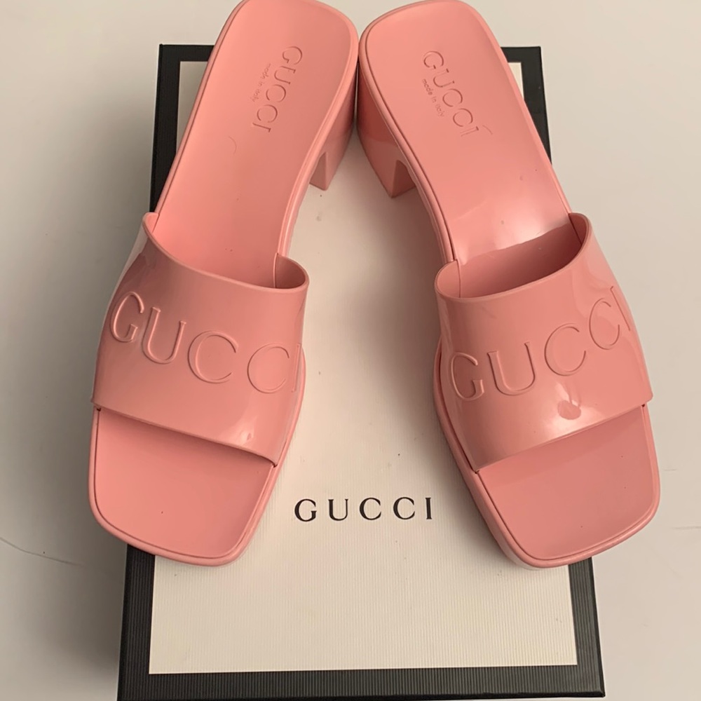 Gucci Dusty Rose Rubber Slide Sandals Sz 8